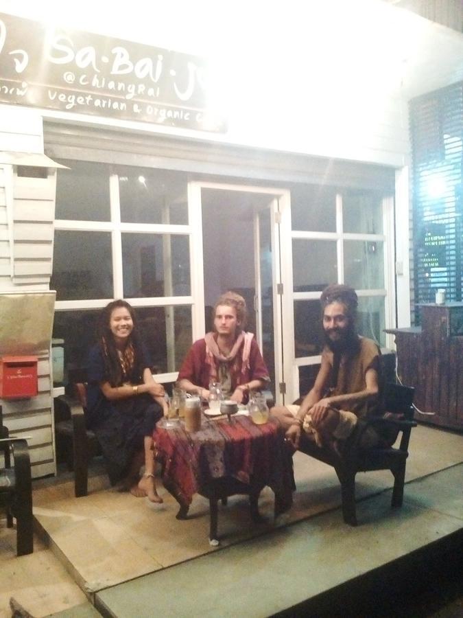 Yellow Flower Hostel Chiang Rai Dış mekan fotoğraf
